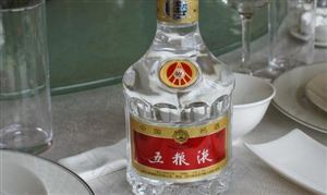 預(yù)計頭部酒企今年一季度業(yè)績會明顯好于去年同期 未來高端白酒品牌市場消費需求預(yù)測