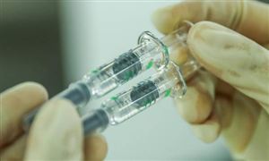 用生理鹽水制作假新冠疫苗被抓 打了假疫苗會(huì)有什么危害?疫苗行業(yè)發(fā)展戰(zhàn)略研究