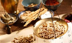中藥材供不應(yīng)求 銷售量?jī)r(jià)齊升 中藥材產(chǎn)業(yè)發(fā)展前景展望