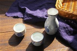 國(guó)務(wù)院支持貴州白酒生產(chǎn)基地建設(shè) 貴州茅臺(tái)發(fā)展情況數(shù)據(jù)及醬香酒未來(lái)趨勢(shì)