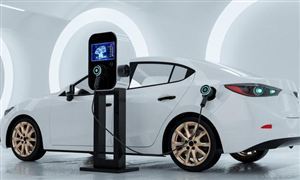 9月特斯拉上海超級工廠交付量超過8.3萬輛，再次創(chuàng)下月度交付的新紀(jì)錄！在全球電動汽車市場市場份額將至15.6%