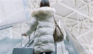 2022年中國(guó)羽絨服行業(yè)分析 預(yù)計(jì)未來(lái)中國(guó)羽絨服市場(chǎng)規(guī)模穩(wěn)步擴(kuò)容