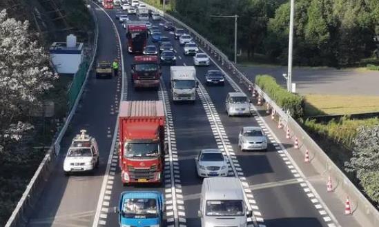 公路客運(yùn)行業(yè)發(fā)展前景投資分析
