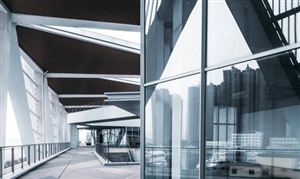 未來我國建筑幕墻行業(yè)發(fā)展空間巨大 預(yù)計建筑幕墻工程產(chǎn)值將繼續(xù)增長 中國建筑幕墻行業(yè)市場調(diào)研分析2023