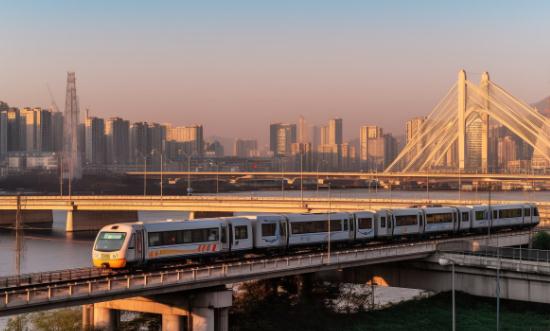 2023城市公共交通行業(yè)調(diào)研：我國城市公共交通年客運量達(dá)547億人次