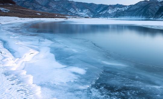 預(yù)計(jì)未來我國有望實(shí)現(xiàn)可燃冰商業(yè)化開采 2023年可燃冰行業(yè)市場(chǎng)發(fā)展現(xiàn)狀分析