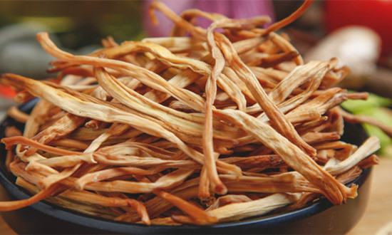 黃花菜行業(yè)種植面積、產(chǎn)量及發(fā)展現(xiàn)狀分析