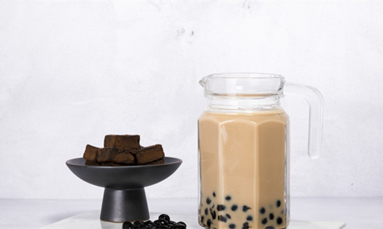 現(xiàn)制飲品成10月餐飲消費(fèi)最亮眼業(yè)態(tài) 現(xiàn)制茶飲行業(yè)未來(lái)市場(chǎng)展望分析