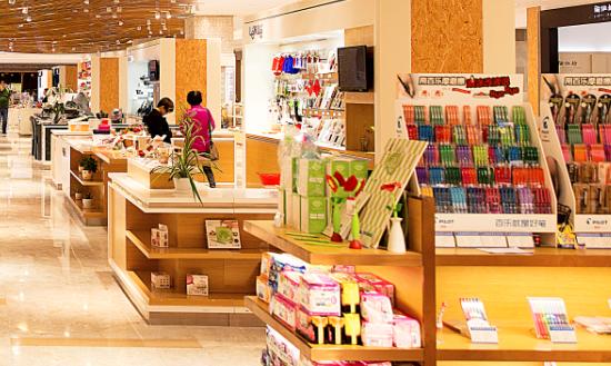 近年來晨光文具不斷在科技創(chuàng)新、產(chǎn)業(yè)升級、品牌建設(shè)等方面尋求突破  國內(nèi)文具行業(yè)市場分析