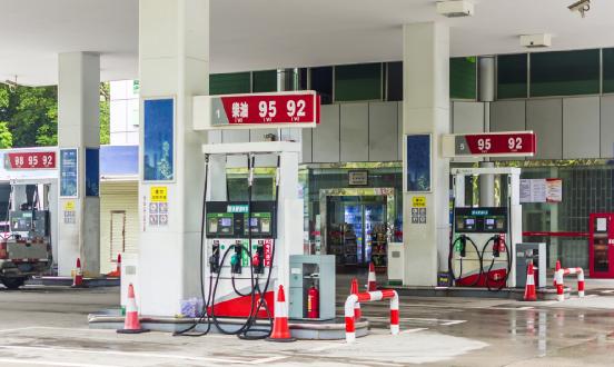 成品油行業(yè)市場(chǎng)分析 油價(jià)迎2024年首調(diào)，加滿(mǎn)一箱92號(hào)汽油多花8元