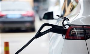 車網(wǎng)互動(dòng)新政出臺(tái) 推動(dòng)新能源汽車反向給電網(wǎng)送電 充電樁產(chǎn)業(yè)現(xiàn)狀及未來(lái)發(fā)展趨勢(shì)分析報(bào)告