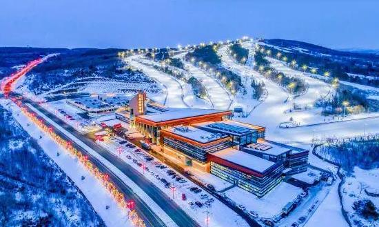 冰雪經(jīng)濟投資價值評估：預計2024年至2025年冰雪休閑旅游收入將達到7200億元