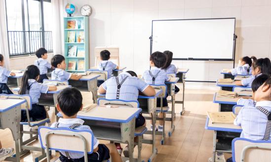 小語種培訓(xùn)市場是一個(gè)具有巨大潛力和廣闊前景的市場  小語種培訓(xùn)行業(yè)市場調(diào)研分析