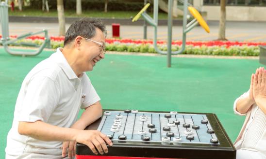 養(yǎng)老機構行業(yè)發(fā)展現(xiàn)狀：目前我國的養(yǎng)老模式結構為居家養(yǎng)老占市場份額96%  機構養(yǎng)老僅占1%