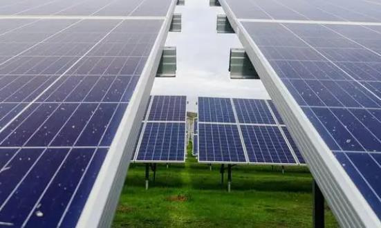 2024薄膜太陽(yáng)能電池產(chǎn)業(yè)發(fā)展分析：薄膜晶硅電池實(shí)現(xiàn)兩大技術(shù)突破