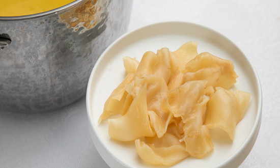 國(guó)內(nèi)花膠行業(yè)市場(chǎng)戰(zhàn)分析 ：中式新滋補(bǔ)，鮮燉花膠如何成為一門(mén)新生意?