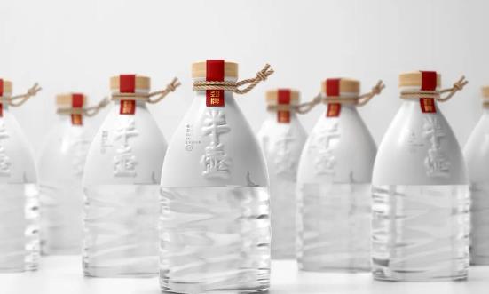 白酒包裝設(shè)計如何在白酒包裝市場上占得先機？白酒包裝設(shè)計行業(yè)發(fā)展分析