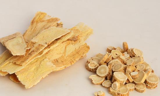 中藥材產(chǎn)業(yè)助力鄉(xiāng)村振興 中藥飲片加工市場發(fā)展機遇