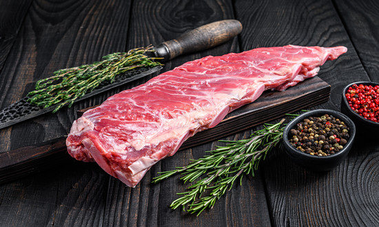 今年前4個(gè)月全國牛羊肉價(jià)格先漲后跌 牛羊肉行業(yè)市場供需態(tài)勢及未來展望