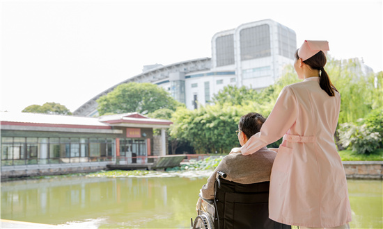 2024年養(yǎng)老院行業(yè)市場調(diào)研 預(yù)計(jì)到2024年中國養(yǎng)老院市場規(guī)模分析