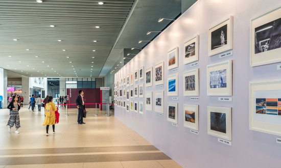 2024年中國會展行業(yè)的產業(yè)鏈上下游結構及發(fā)展趨勢分析