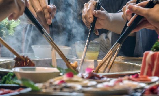 2024年中國(guó)餐飲行業(yè)發(fā)展調(diào)研 八部門推行開(kāi)辦餐飲店“一體辦”