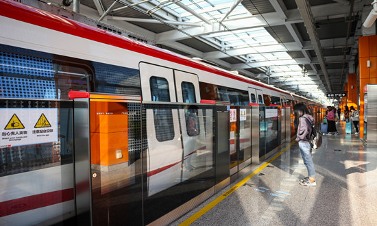 2025年中國隧道照明燈具行業(yè)發(fā)展現(xiàn)狀分析及未來趨勢與前景預測